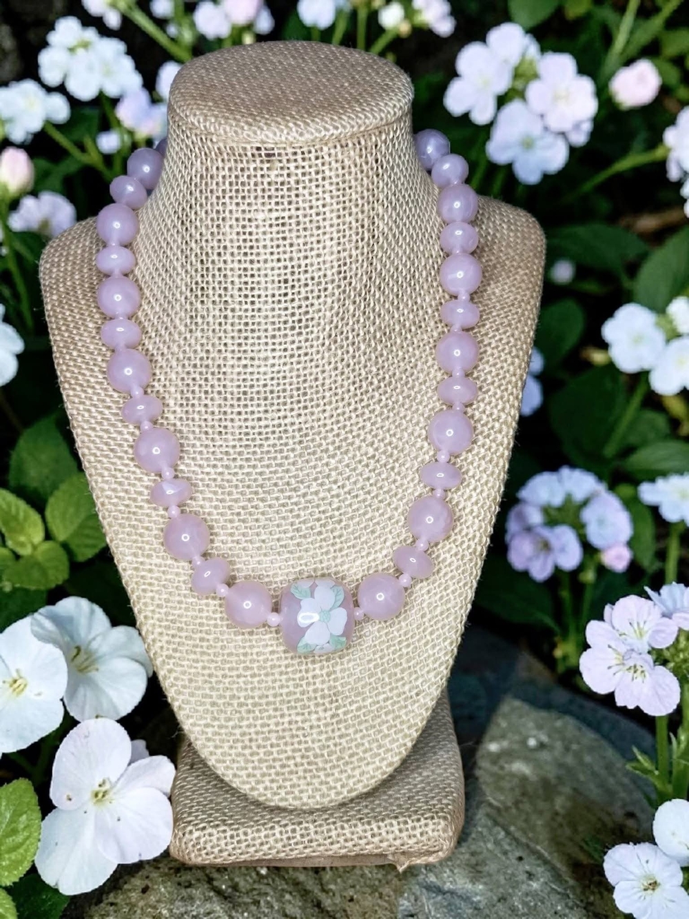 Vintage 1950s Pink Lucite Dogwood Choker
